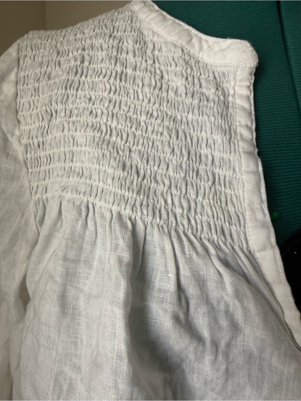 Cynthia Rowley White Smocked Linen Top - Picture 6 of 6
